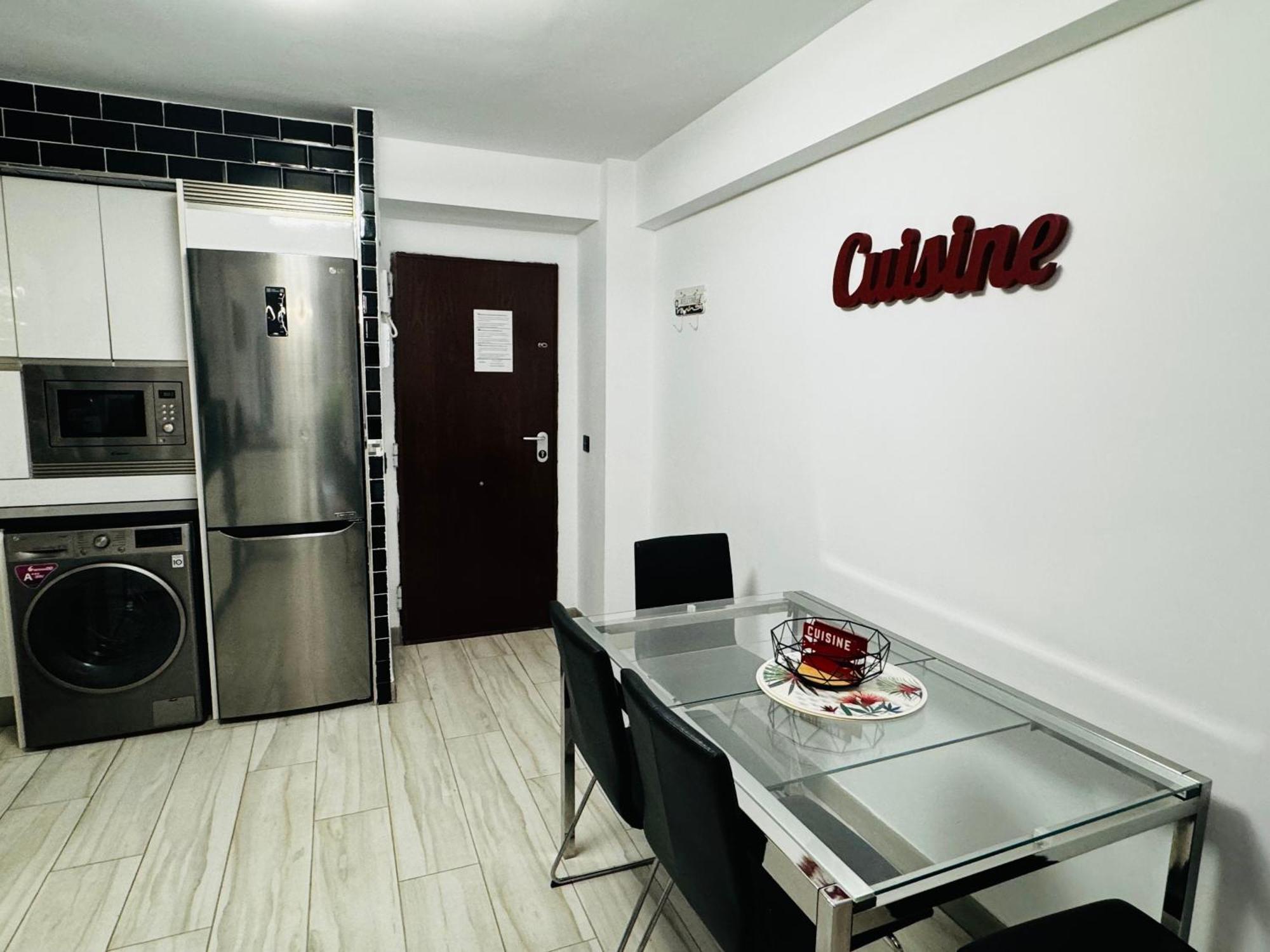 Apartamento Fabrynne Beach Málaga Extérieur photo