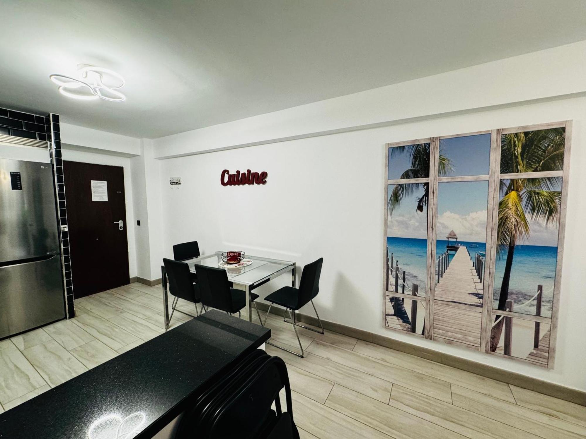 Apartamento Fabrynne Beach Málaga Extérieur photo