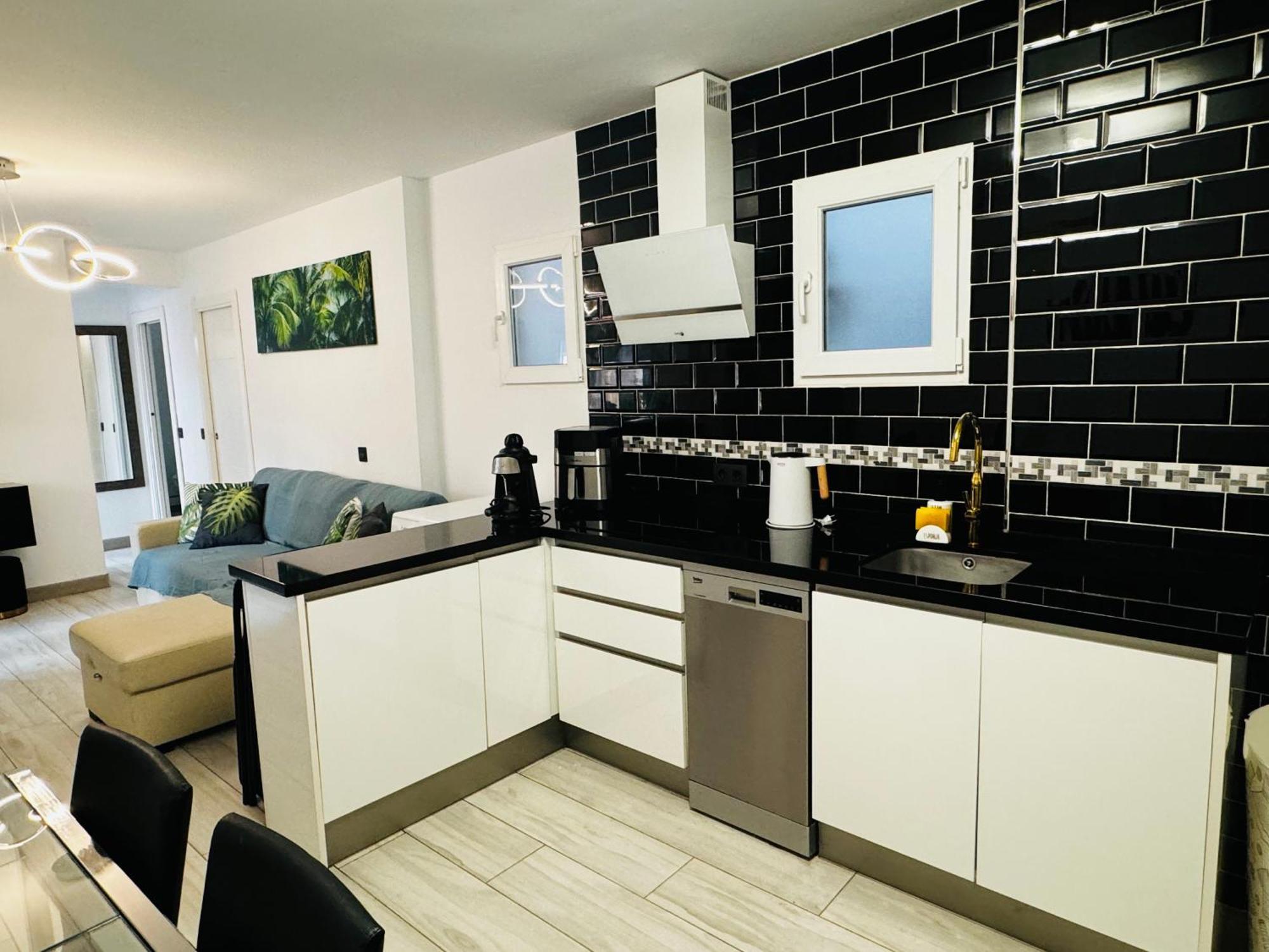 Apartamento Fabrynne Beach Málaga Extérieur photo