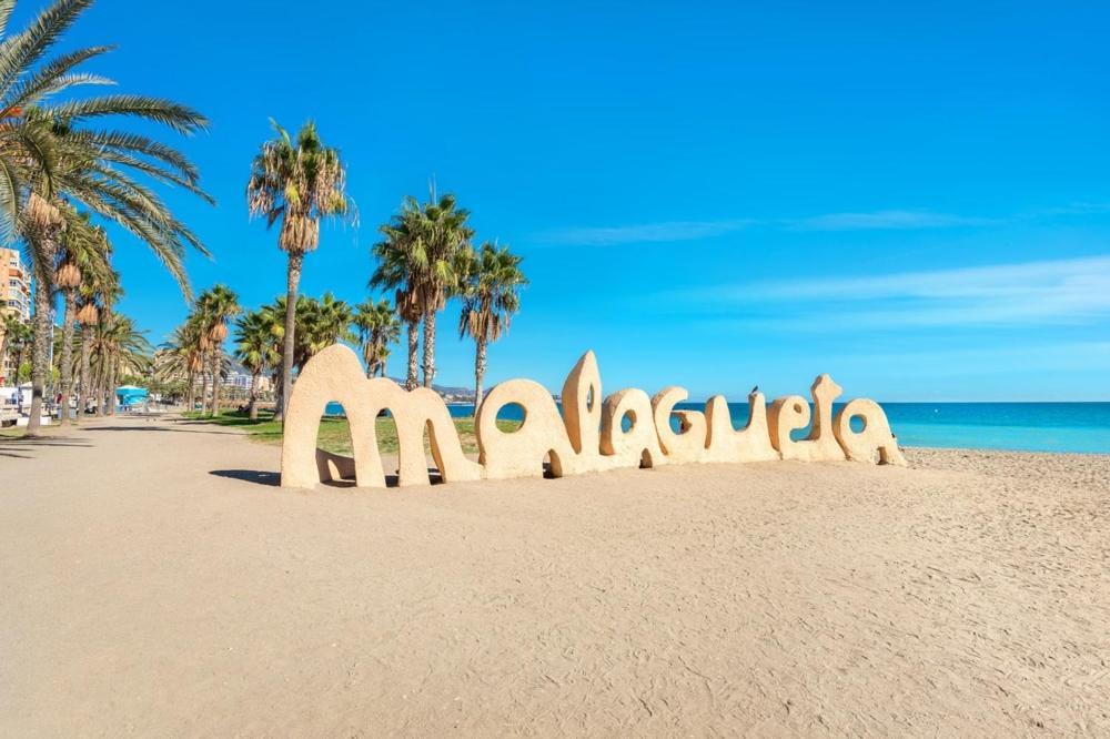 Apartamento Fabrynne Beach Málaga Extérieur photo