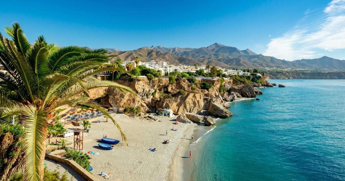 Apartamento Fabrynne Beach Málaga Extérieur photo